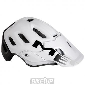 Helmet for enduro / trail MET Roam White Black