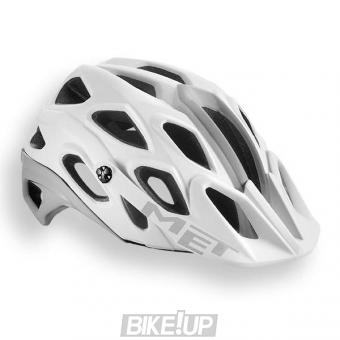 Bicycle helmet MET LUPO White