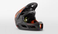 Helmet MET Parachute MCR MIPS with a detachable jaw Black Orange